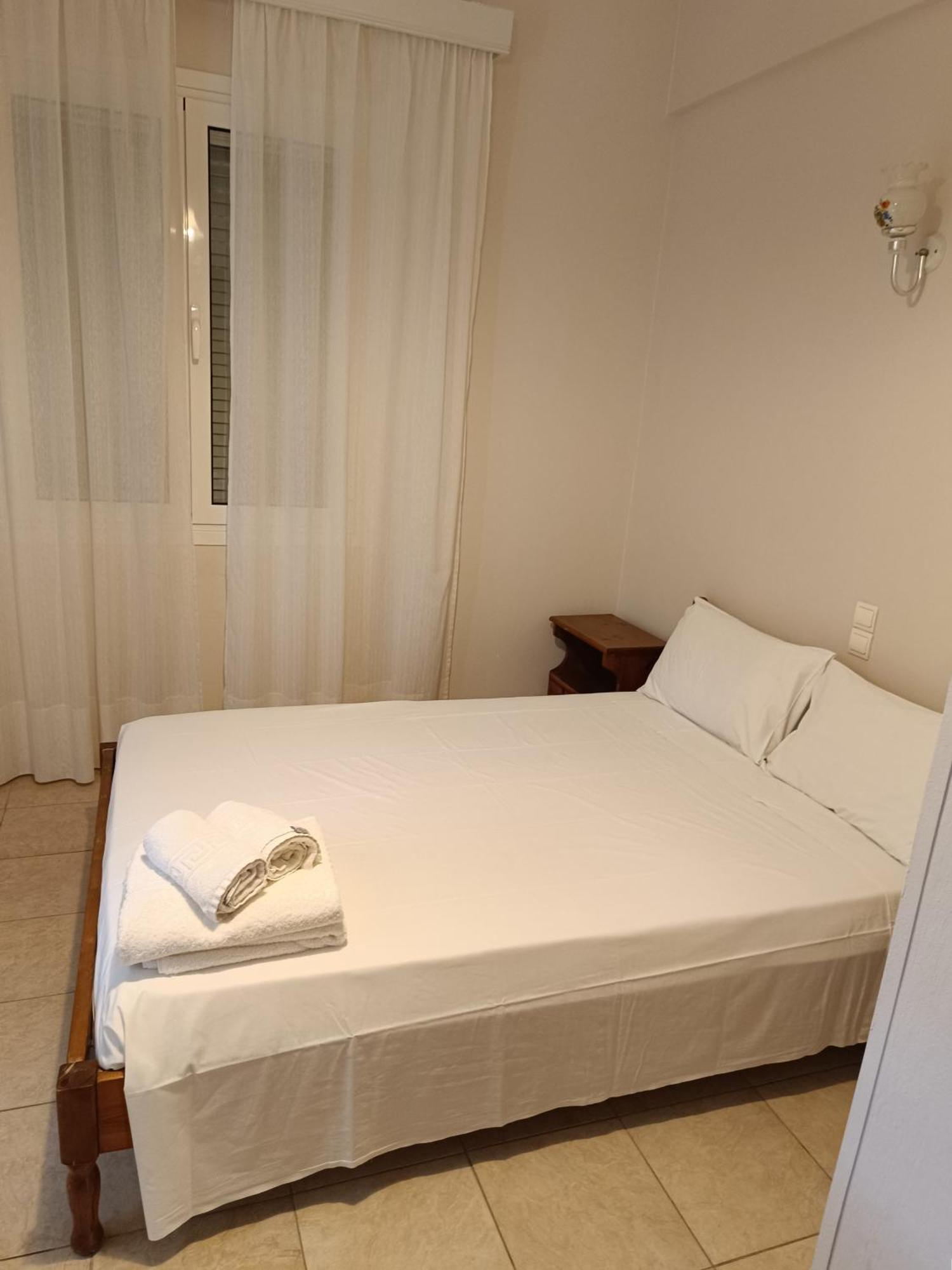 Apostolos & Eleni Family Apartments เปรามา ภายนอก รูปภาพ